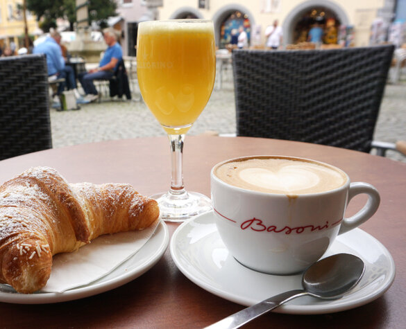 Frühstück im Caffè Lucca in Füssen