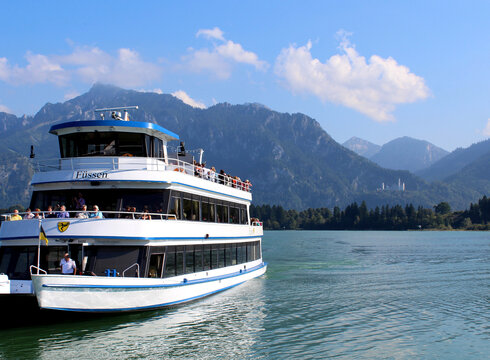 Rundfahtschiff MS Füssen auf dem Forggensee 