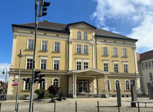 Außenaufnahme der Tourist Information Füssen
