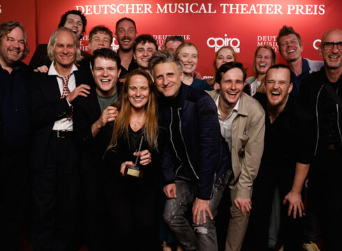 Das Festspielhaus-Team bei der Verleihung des Deutschen Musical Theater Preises am 27.10.2025 in Berlin