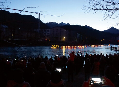 Fackelschwimmen 2023 in Füssen im Allgäu