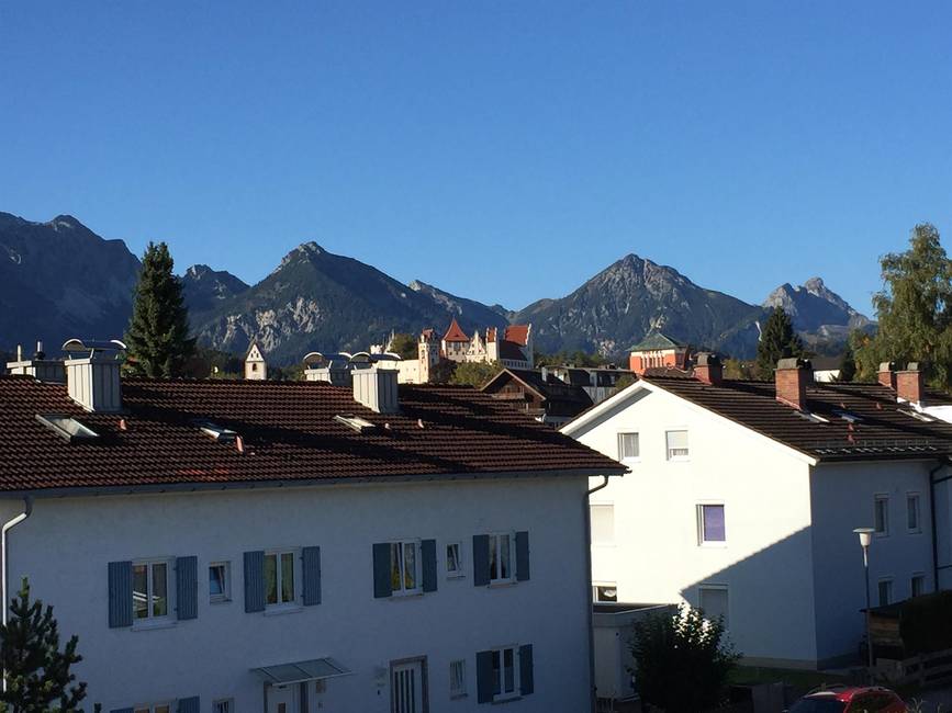Blick aus der Wohnung auf Tiroler Bergwelt