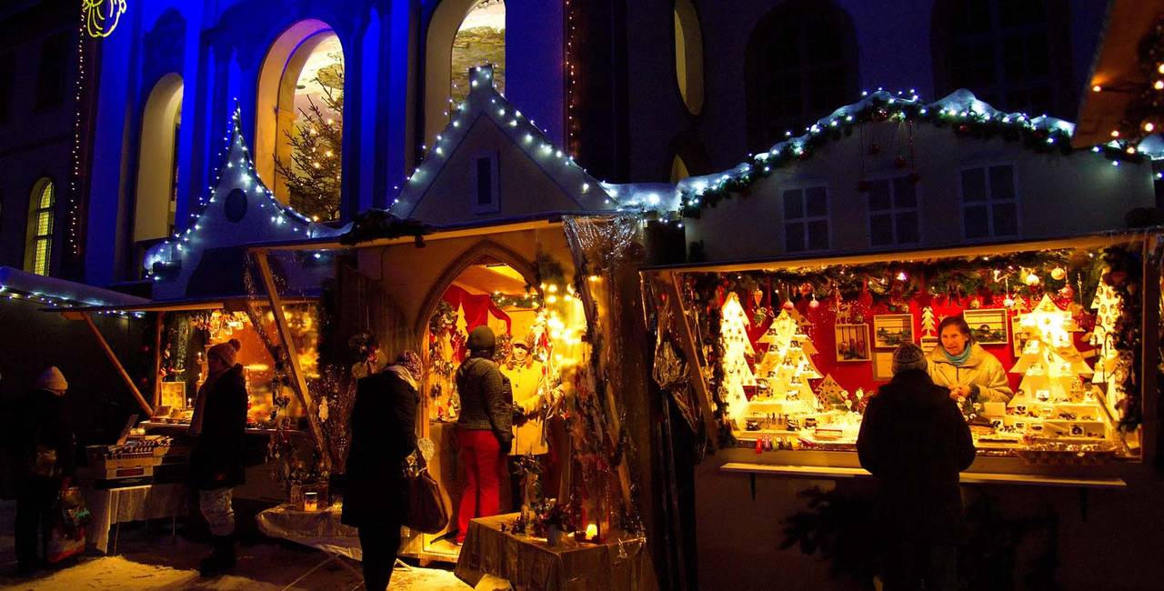 Romatischer Adventsmarkt in Füssen im Allgäu