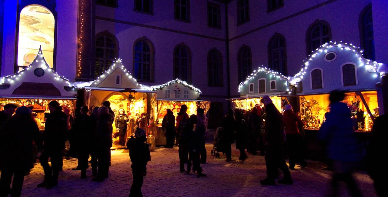 Romantischer Adventsmarkt in Füssen